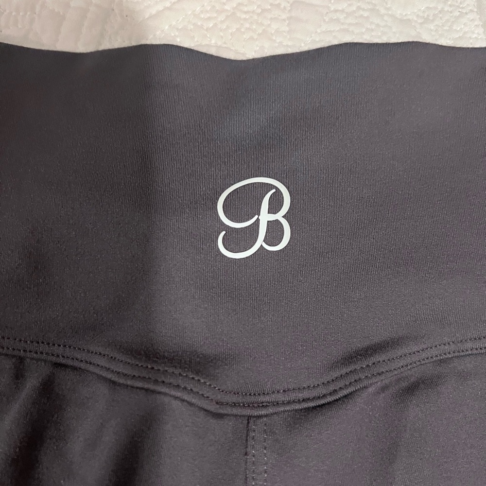 Bombshell Sportswear Mohawk Grey Leggings - Picture 3 of 4
